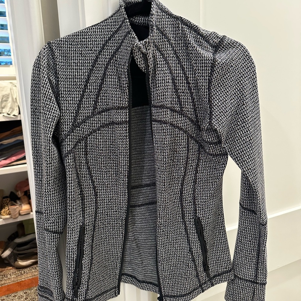 Lululemon Athletica Define Jacket Luminesce Splatter White Black. Size 6 - Picture 3 of 6